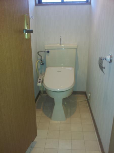 Toilet. First floor toilet photo