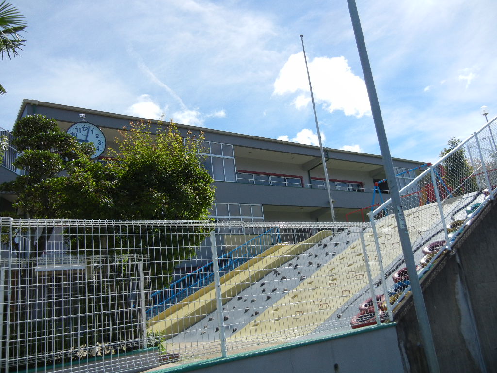 kindergarten ・ Nursery. North Rokko kindergarten (kindergarten ・ 268m to the nursery)