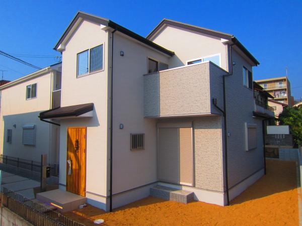 Same specifications photos (appearance). Unfinished per me for a company construction example photo