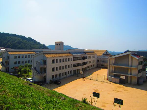 Junior high school. 1870m Kobe Municipal Ohara junior high school until Kobe Ohara junior high school
