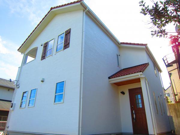 Local appearance photo. 2013 September shooting. Was building completed. Goodness of plaster, I will talk. Please feel free to contact us because it is possible preview! 