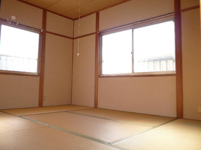 Living and room. Second floor Japanese-style room