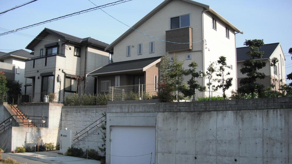 Local appearance photo. Local (11 May 2013) Shooting