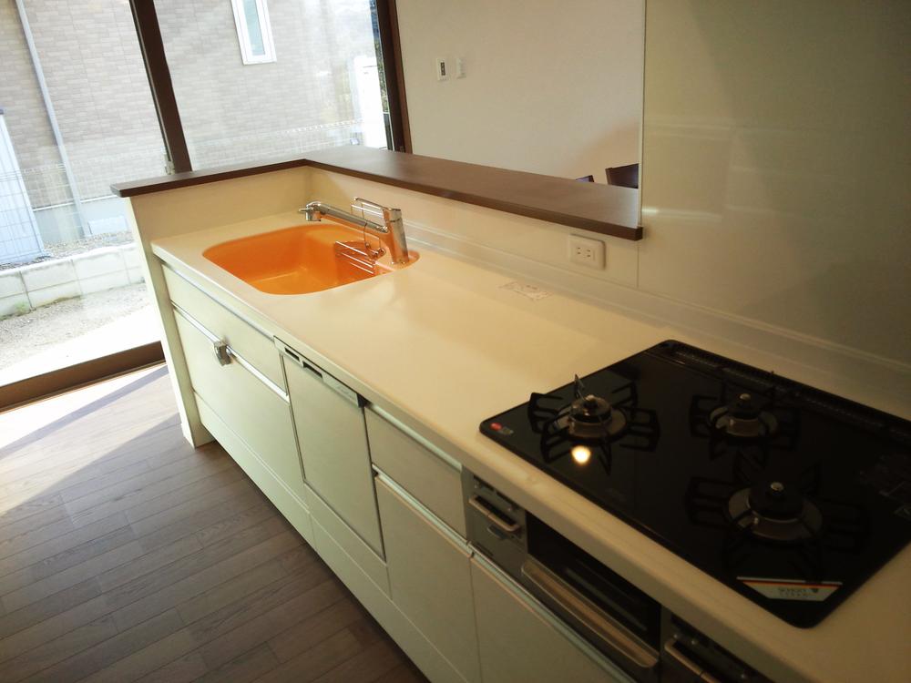 Kitchen. Local (12 May 2013) Shooting