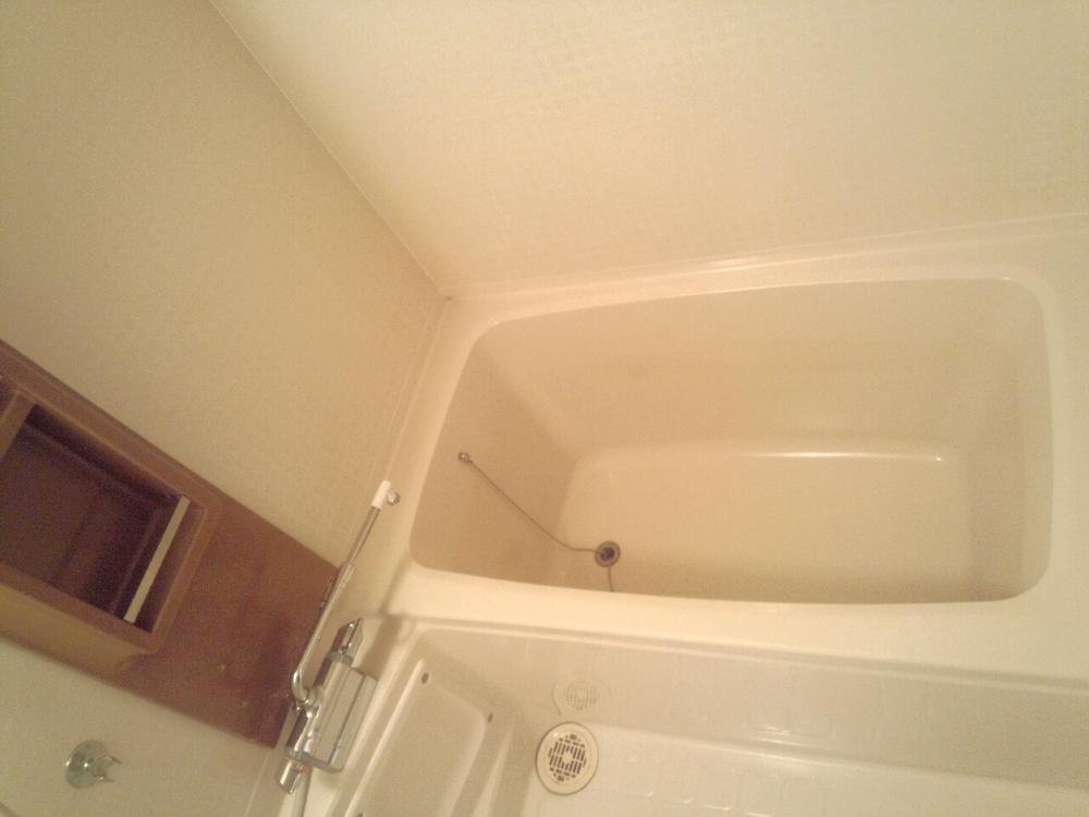 Same specifications photo (bathroom). Bathroom is an image.