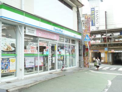 Convenience store. (Convenience store) up to 100m