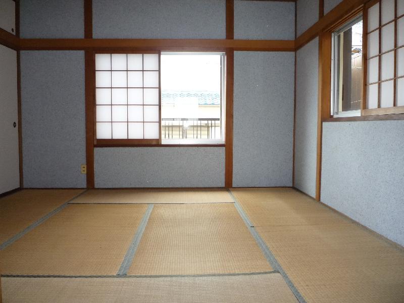 Living and room. Second floor Japanese-style room 8 quires