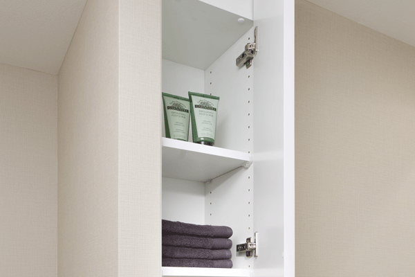 Bathing-wash room.  [Linen cabinet] The powder room, Neat Maeru towels and underwear, etc., Set up a linen cabinet. For example, after dressing or during bathing, Immediately retrieved when needed what you need (same specifications)