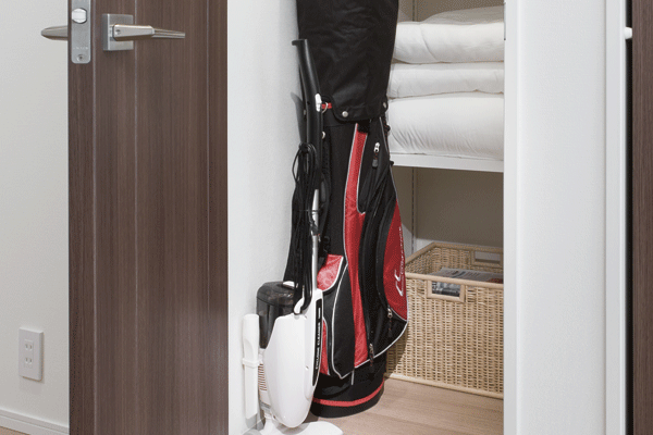 Receipt.  [Storeroom] Sports such as golf bag ・ From outdoor goods, Until the season of life supplies, Also it can be stored large volume ※ D ・ Except Dg type (same specifications)
