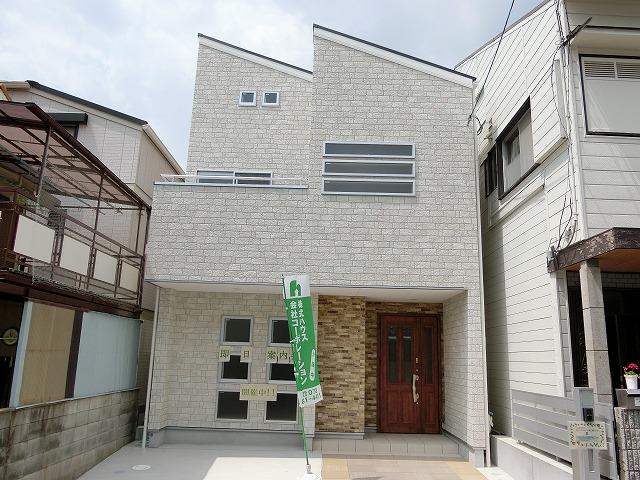 Local appearance photo. Local (August 2013) is the exterior design attractive shooting Good! Car space two Allowed! Guests preview the same day!