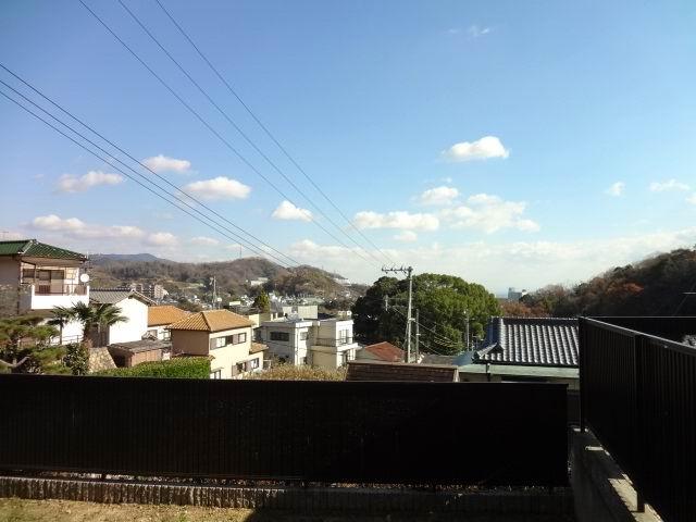 View photos from the dwelling unit. Is the view from the garden. Lush living environment. Daylighting ・ ventilation ・ View is good.