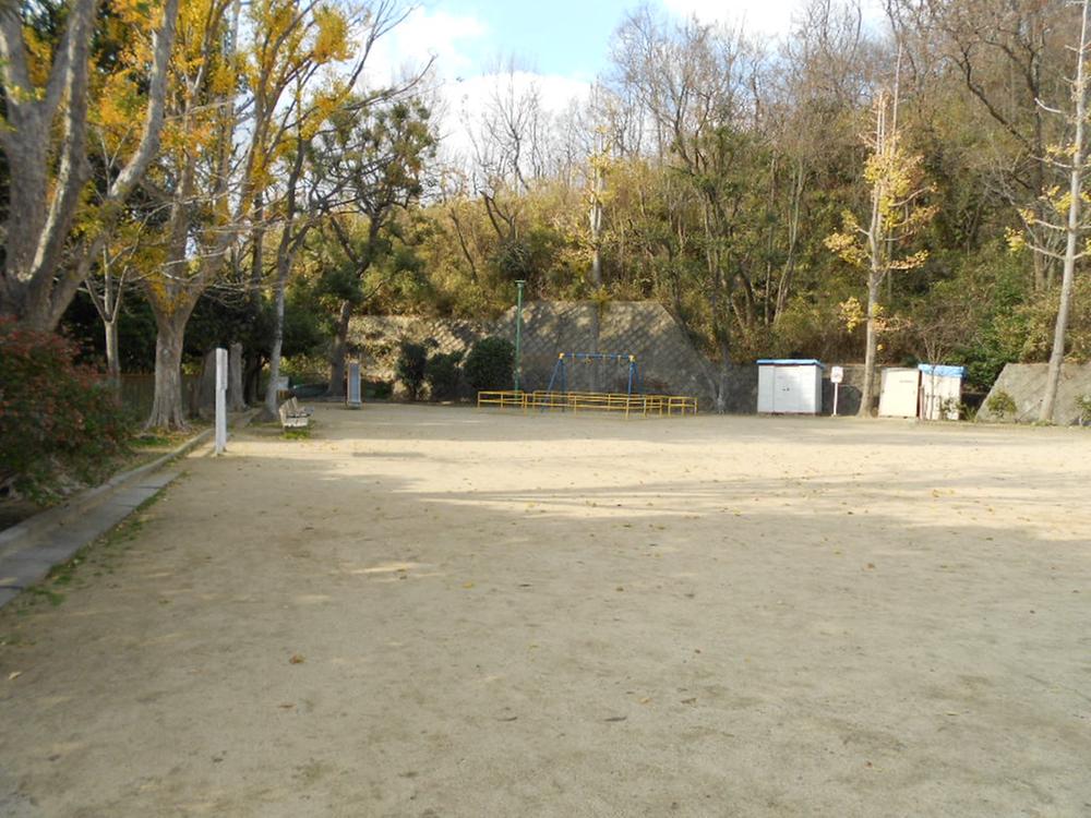 park. Takiya Nishikoen up to 70m