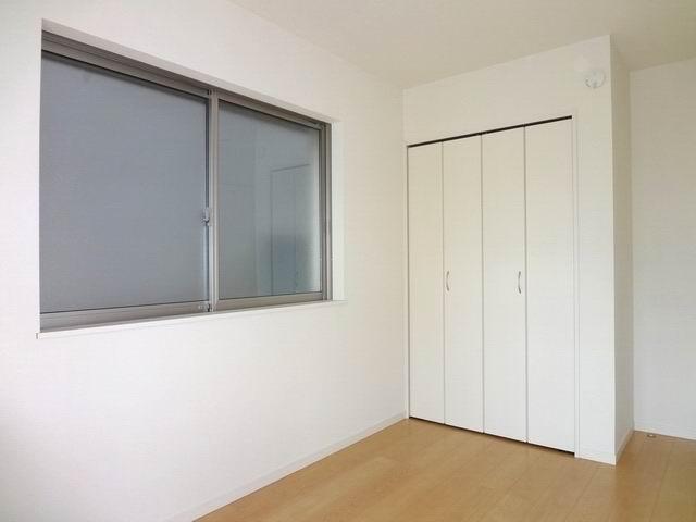 Non-living room. 1 Kaiyoshitsu 5.06 Pledge. MinamiMuko. It is with a closet.