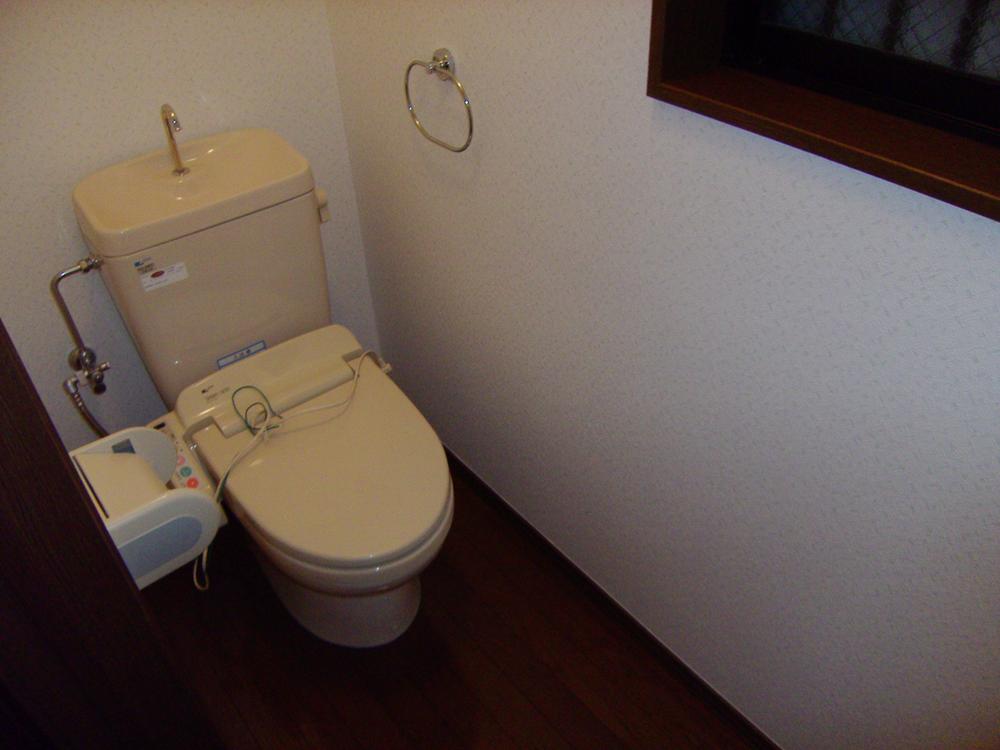 Toilet. 1st floor, Hot shower is a toilet on the second floor both