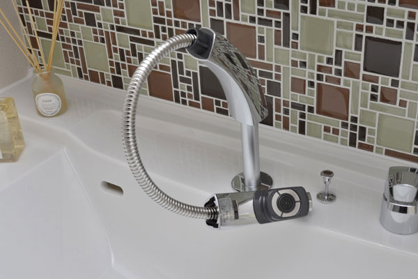 Bathing-wash room.  [Single lever hand shower mixing faucet] Also in care of the bowl has a convenient single-lever hand shower mixing faucet is adopted (same specifications)