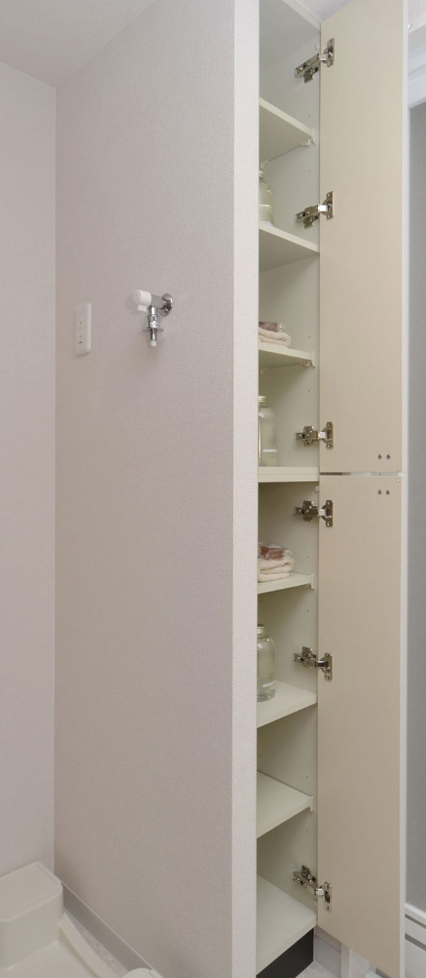 Receipt.  [Linen cabinet] Linen cabinet that such as towels and body soap can be stored have been installed (same specifications)