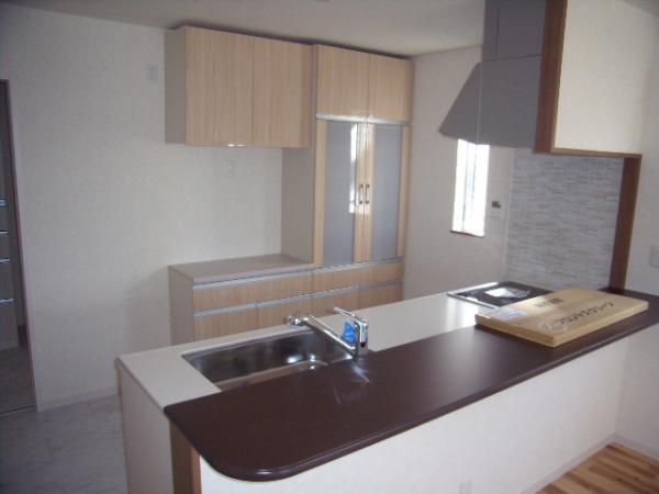 Same specifications photo (kitchen)