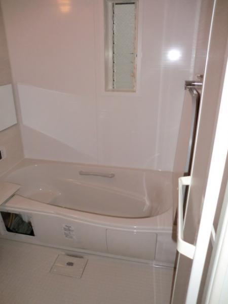 Same specifications photo (bathroom)