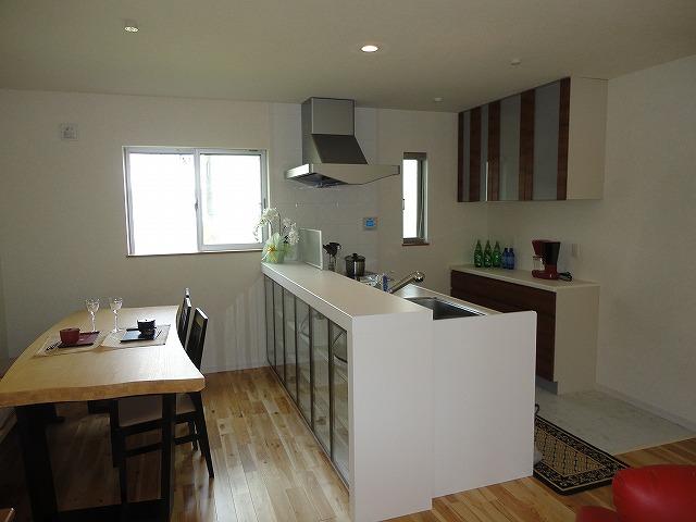 Same specifications photo (kitchen). Counter Kitchen With under storage