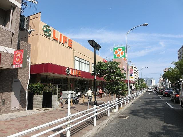 Supermarket. Until Life Nagata shop 835m