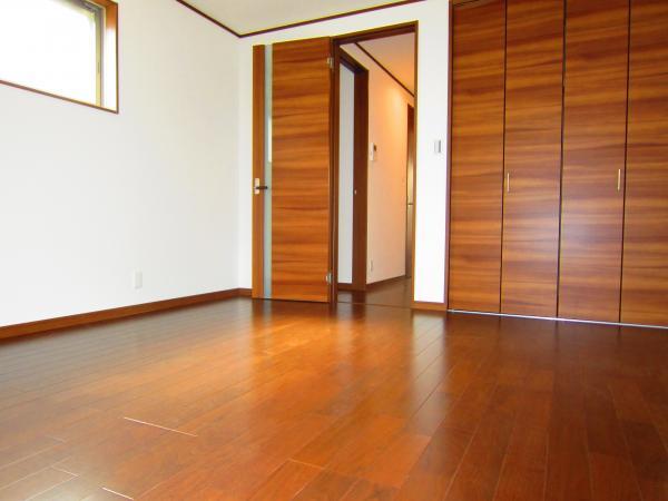 Non-living room. Equipped therefore also 8 pledge, Ideal as the main bedroom. You can put two also bed.