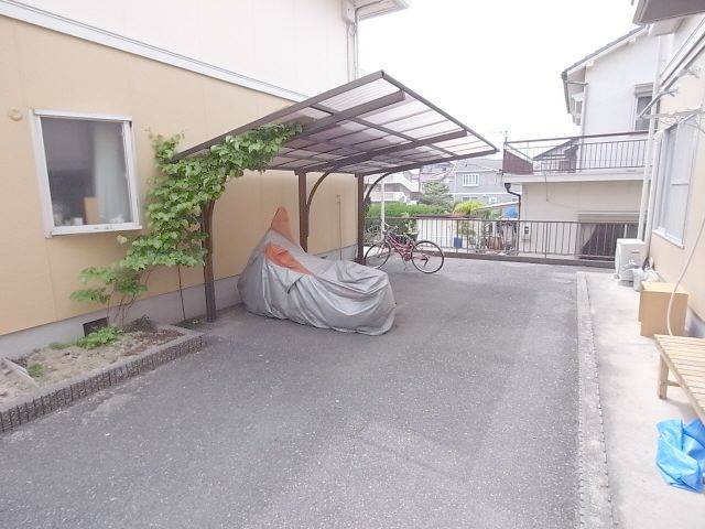 Other common areas. Bicycle-parking space