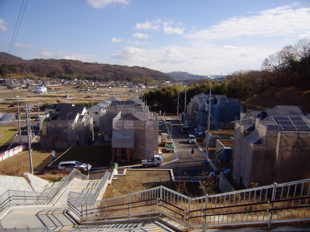 Local photos, including front road. Local (12 May 2013) Shooting