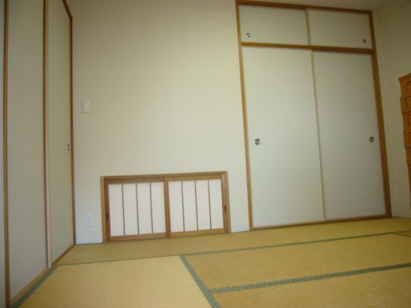 Non-living room. Japanese-style room photo