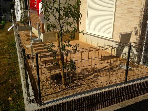 Garden. It will be bright and warm living room for the garden south side yard before south LDK