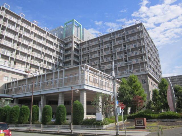 Hospital. Nishikobe medical center - up to 560m