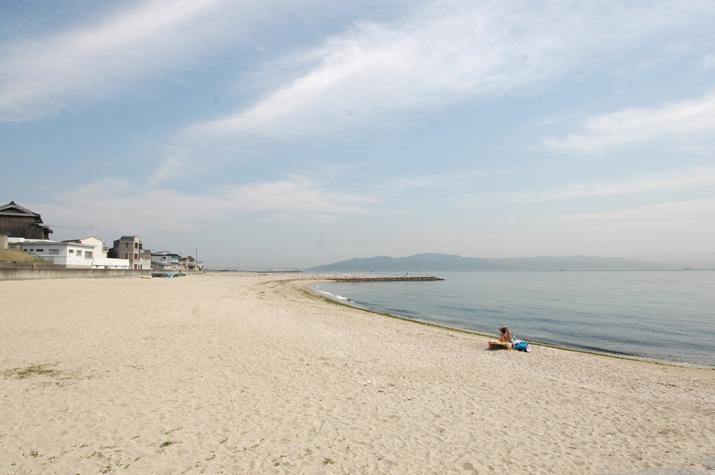 Other. Matsue coast. Beaches are dotted and go down to the south. It is also a feature of this area of ​​the beginning there is a marine leisure cycling load of coastline. 