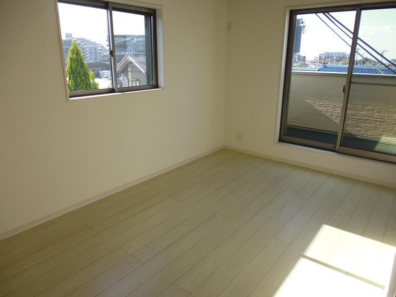 Non-living room. Western style room! 