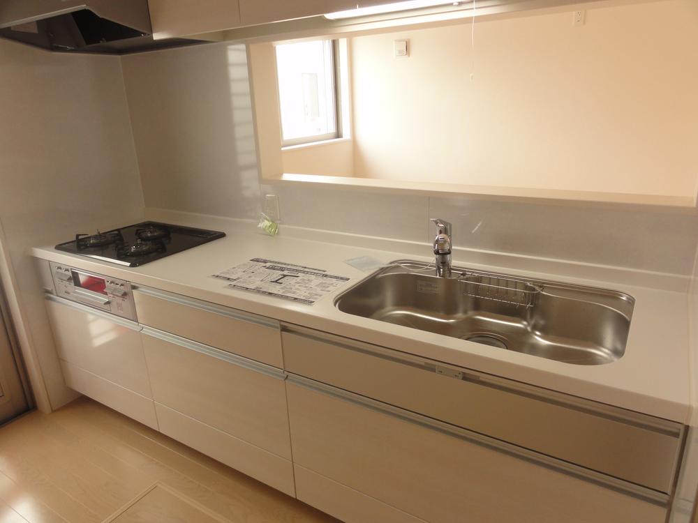 Same specifications photo (kitchen). Same specifications construction cases