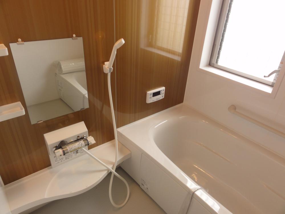 Same specifications photo (bathroom). Same specifications construction cases