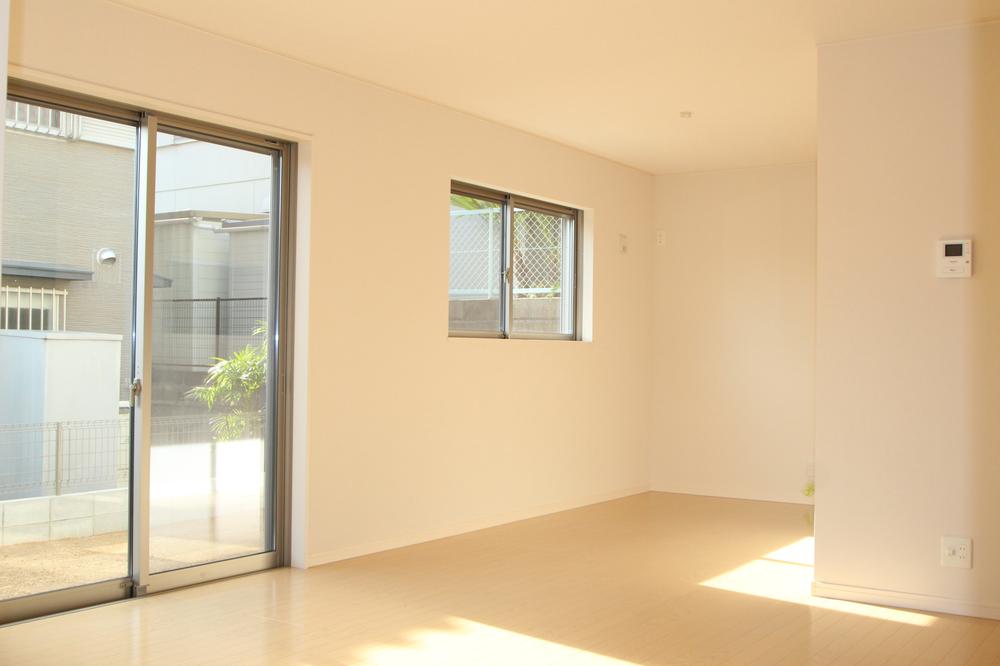 Same specifications photos (living). From ○ live house, To house making. The house that can produce a living family of the smile is not withstand, We introduce here. A life plan in concept by a number of experts, We will propose from inside the house. 