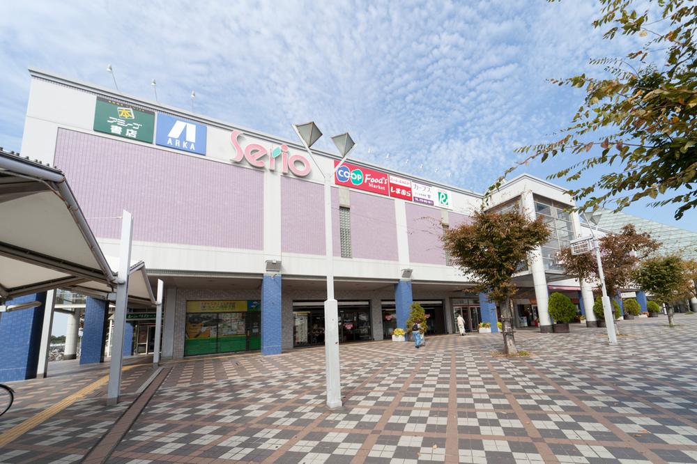 Shopping centre. Until Serio 1350m