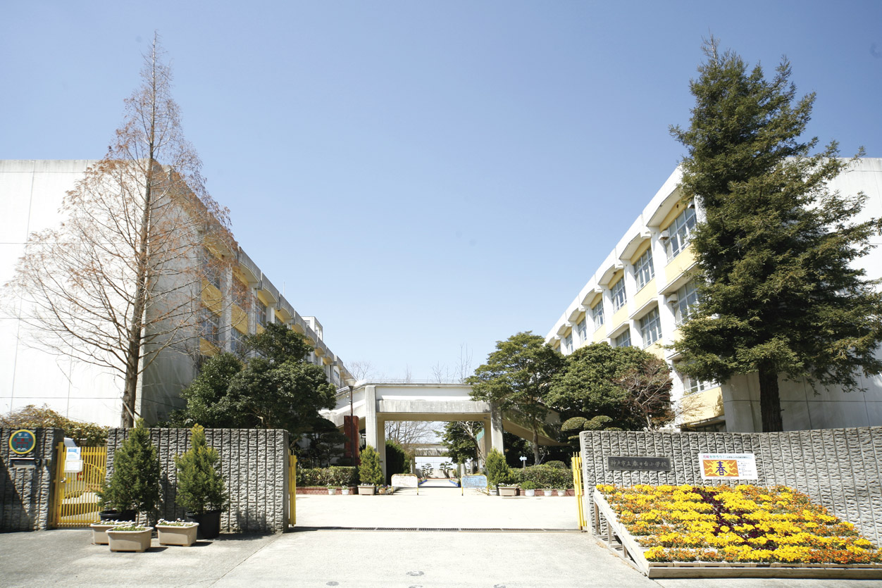 Other Environmental Photo. Kasugadai a 7-minute walk from the 560m field to elementary school