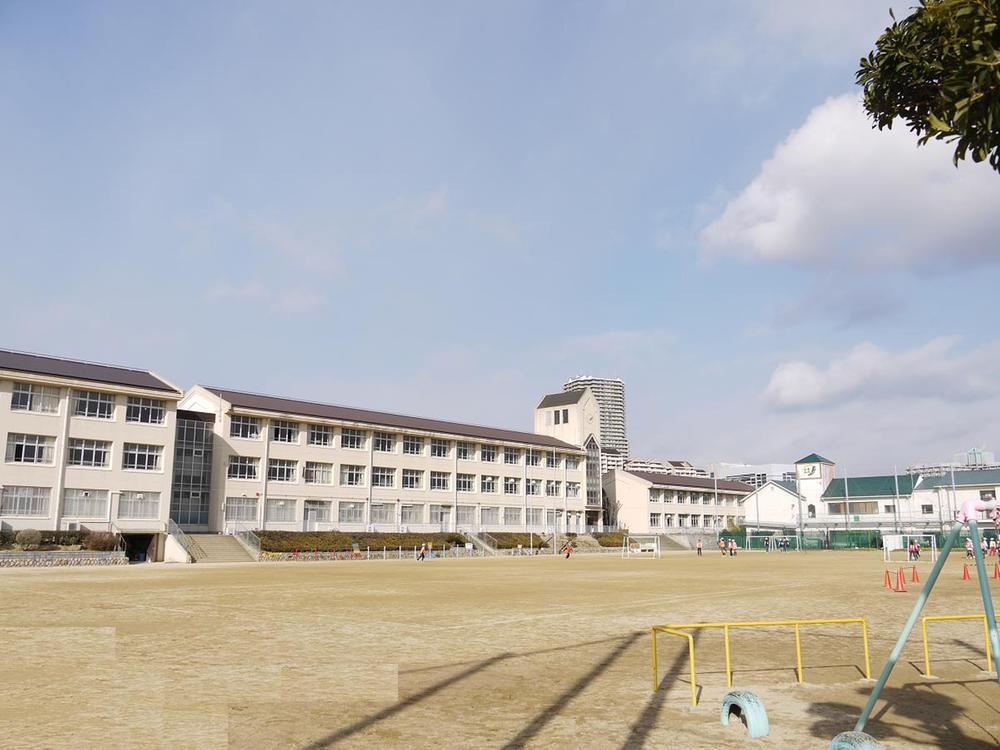 Other. Takenodai elementary school About 450m
