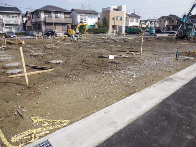 Local appearance photo. Local (11 May 2013) Shooting