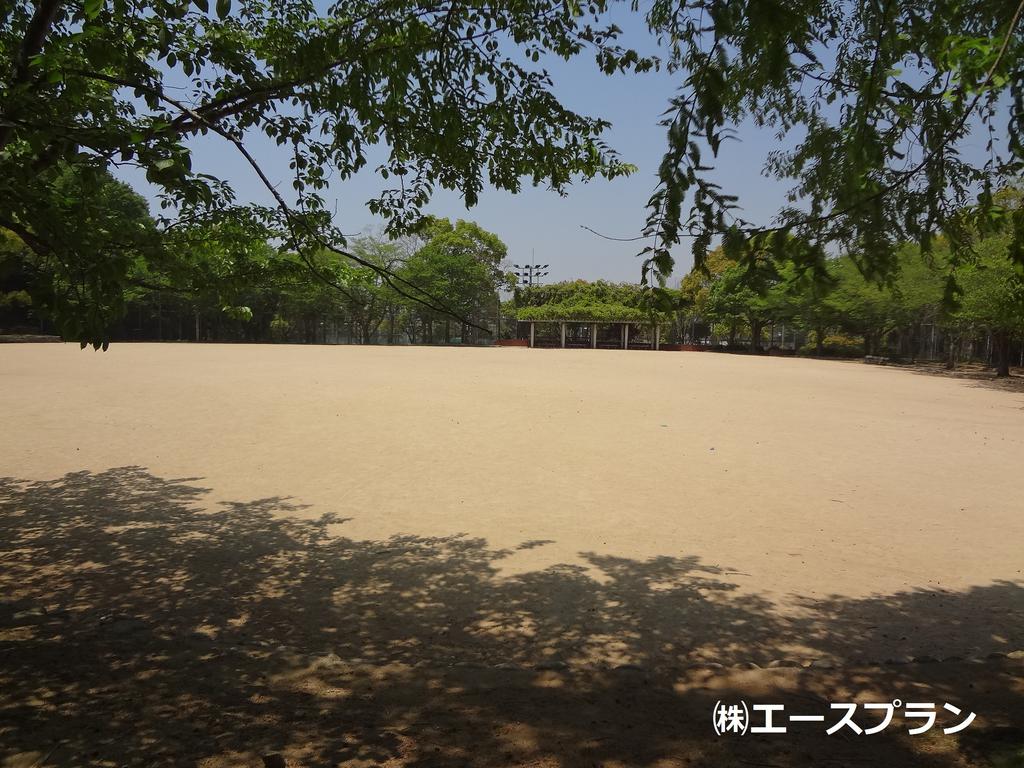park. 1068m to Ikegami Central Park (park)