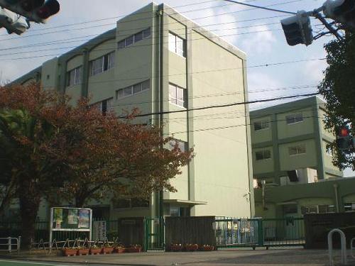 Primary school. 1020m to Takatsu Bridge elementary school (elementary school)