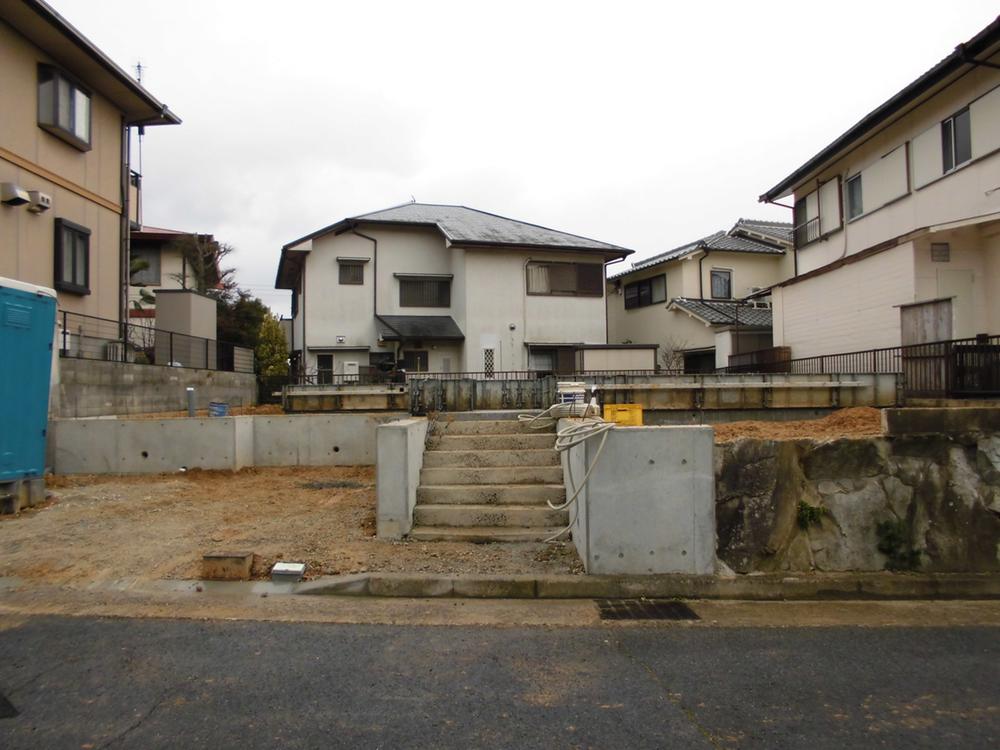 Local appearance photo. Local (12 May 2013) Shooting