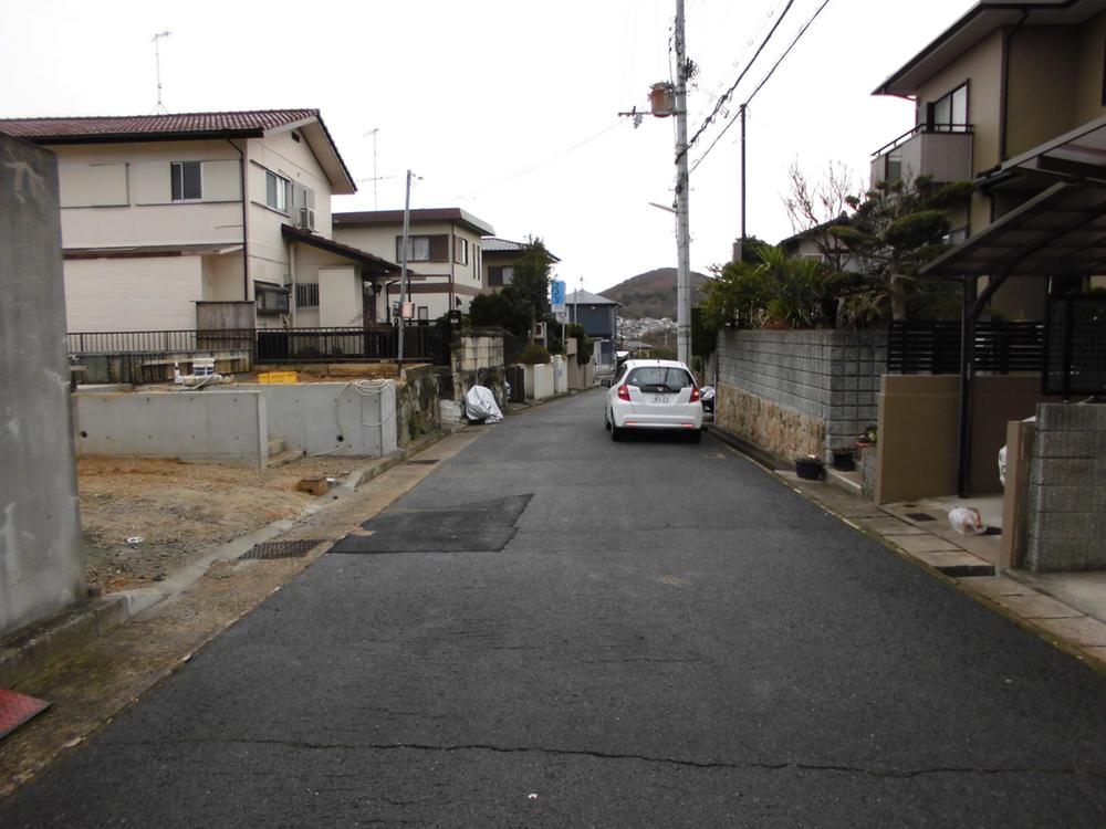 Local photos, including front road. Local (12 May 2013) Shooting