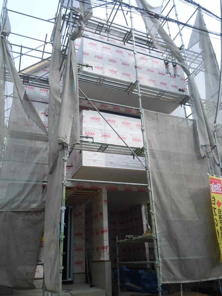 Local appearance photo. Local (11 May 2013) Shooting