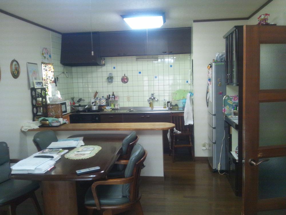 Kitchen. Indoor (April 2013) Shooting