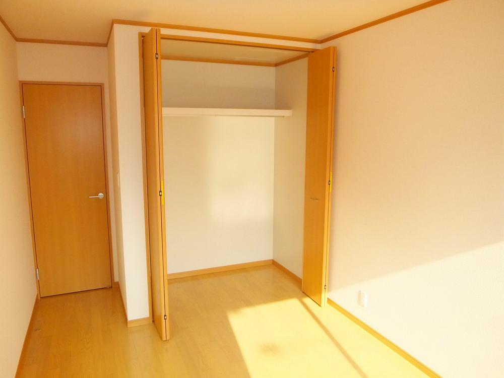 Receipt. Closet with in each room