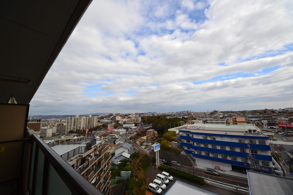 View photos from the dwelling unit. View from local (December 8, 2013) Shooting