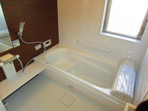 Same specifications photo (bathroom). You also can refresh tired wide tub of 1 pyeong type. 