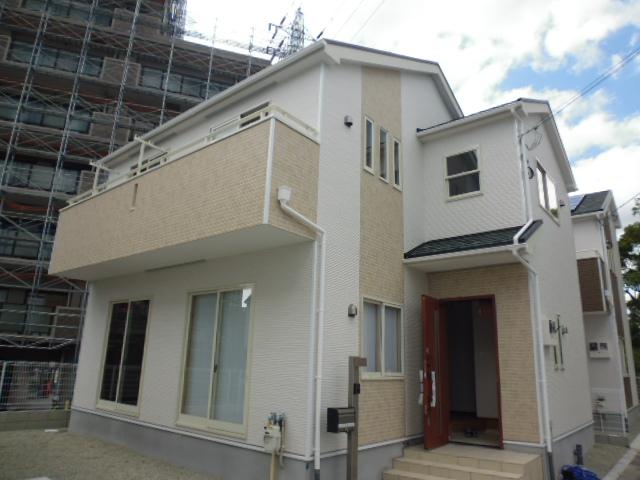 Local appearance photo. Local (10 May 2013) Shooting 6 Building