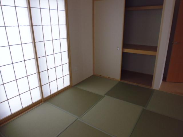 Non-living room. Indoor (10 May 2013) Shooting 8 Building